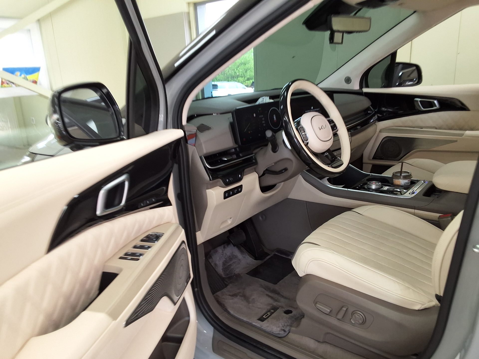 2025 - kia carnival