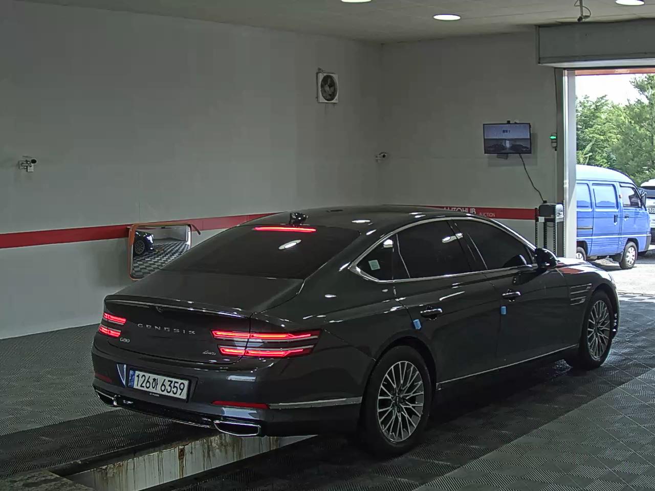 2022 - genesis g80