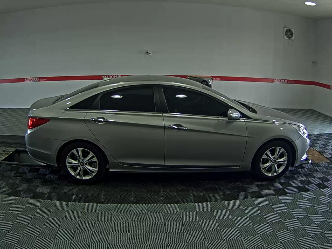 2011 - hyundai sonata