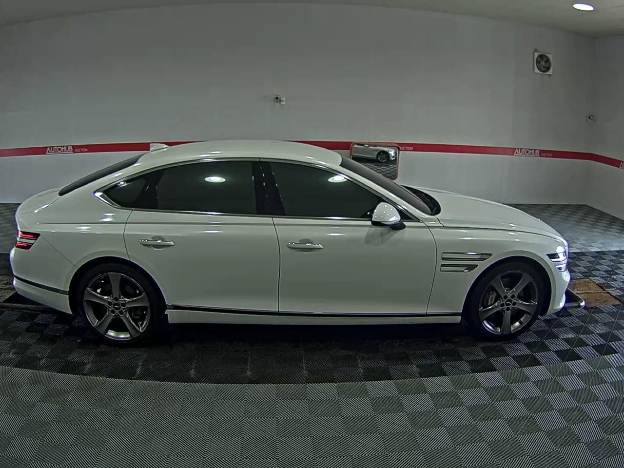 2022 - genesis g80