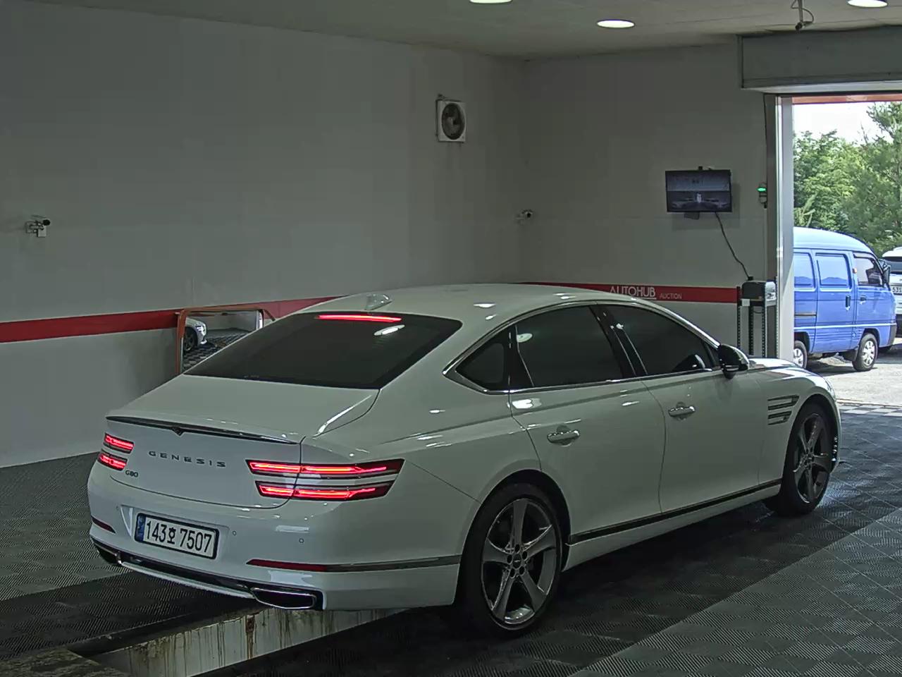2022 - genesis g80
