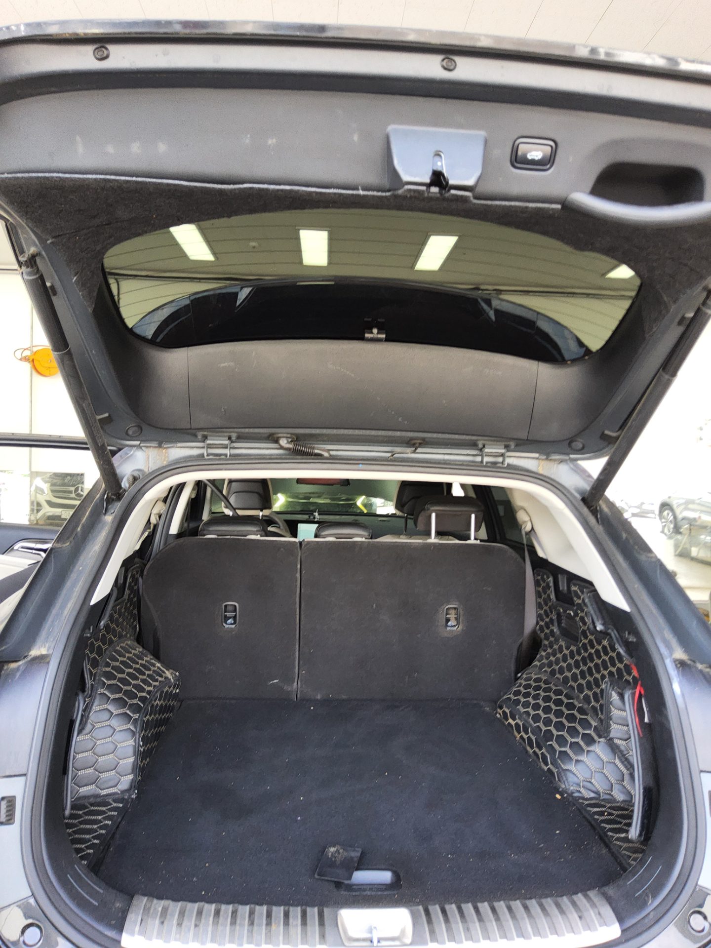 2022 - kia sportage