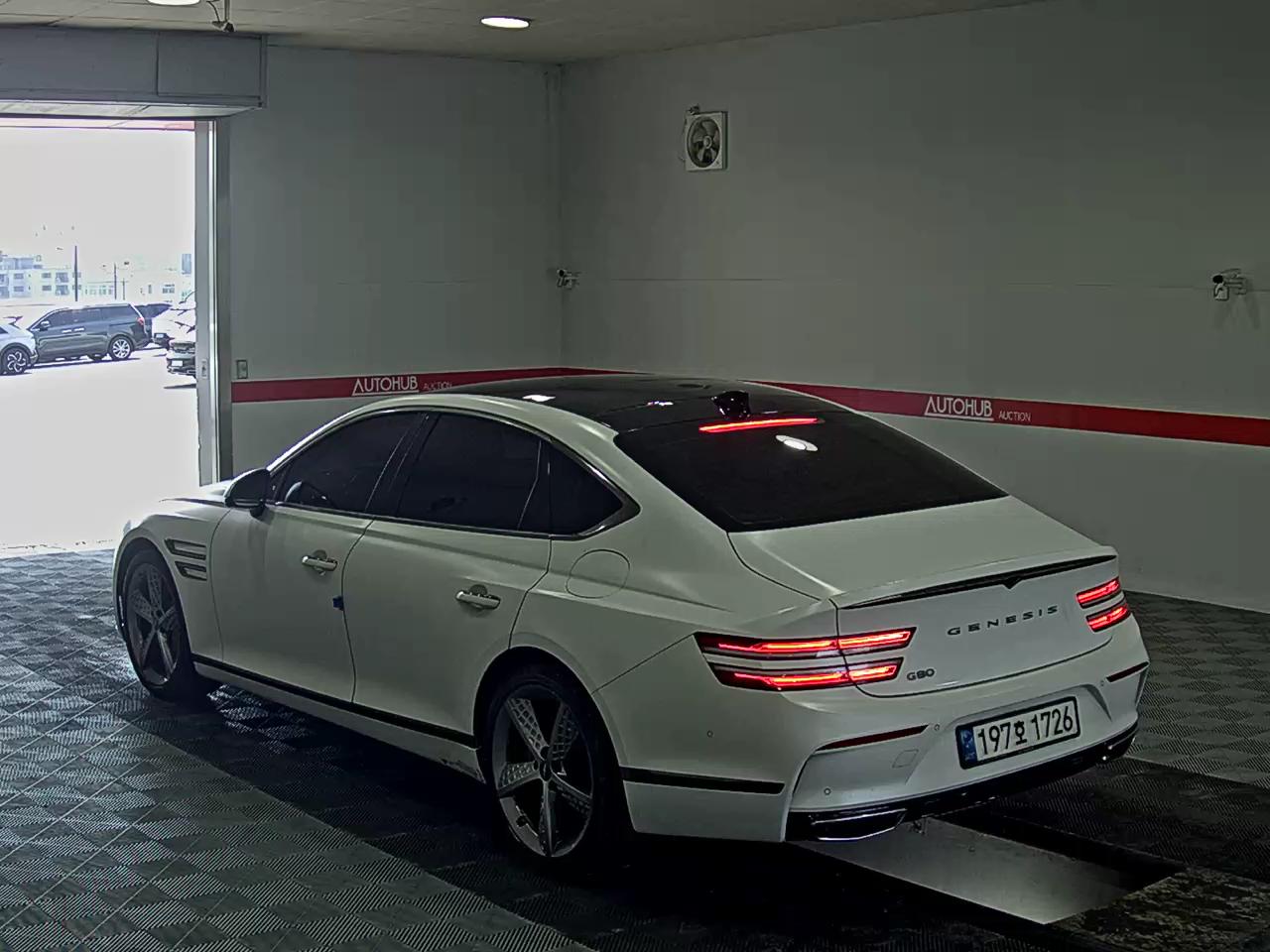 2022 - genesis g80