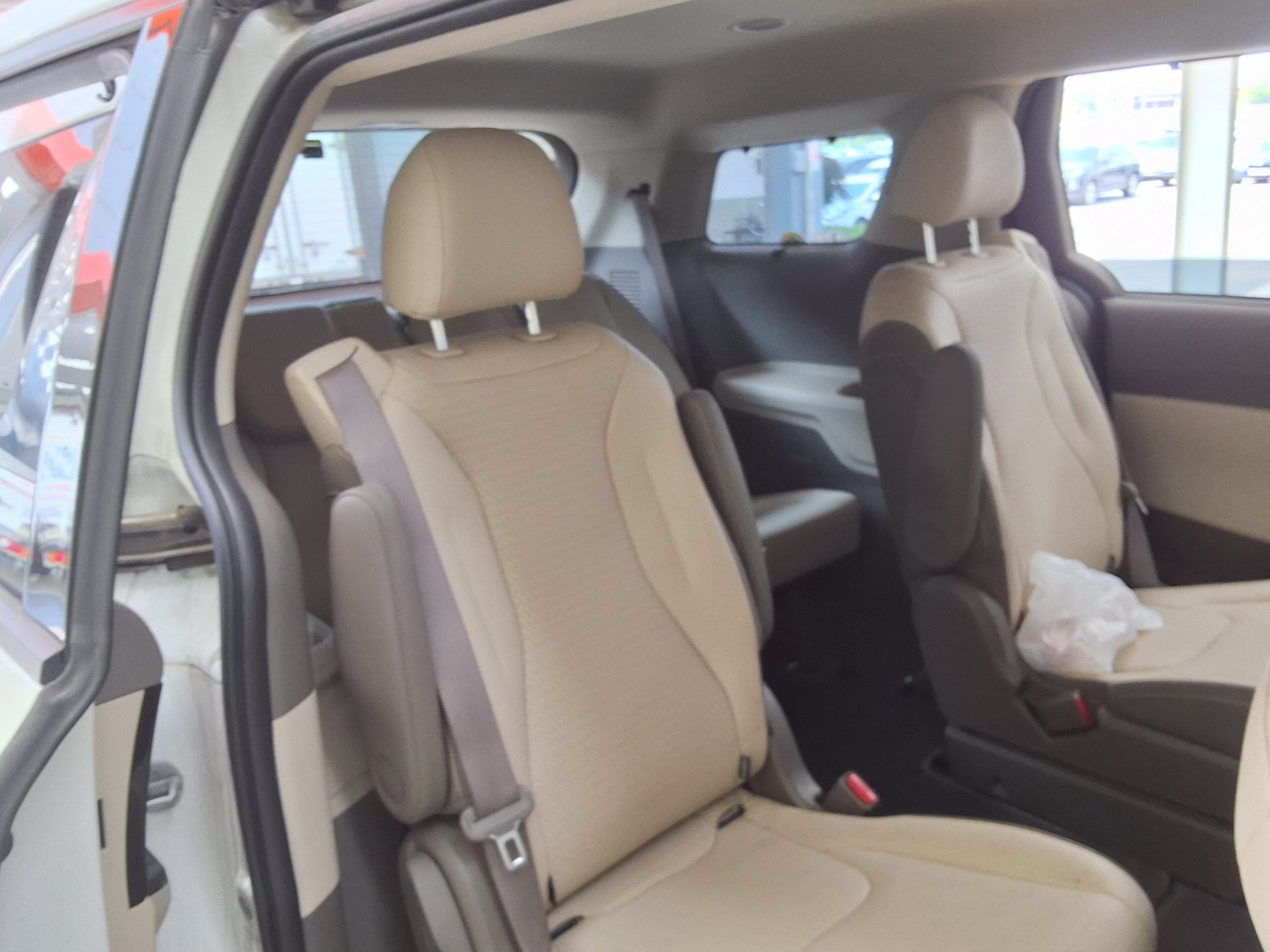 2023 - kia carnival