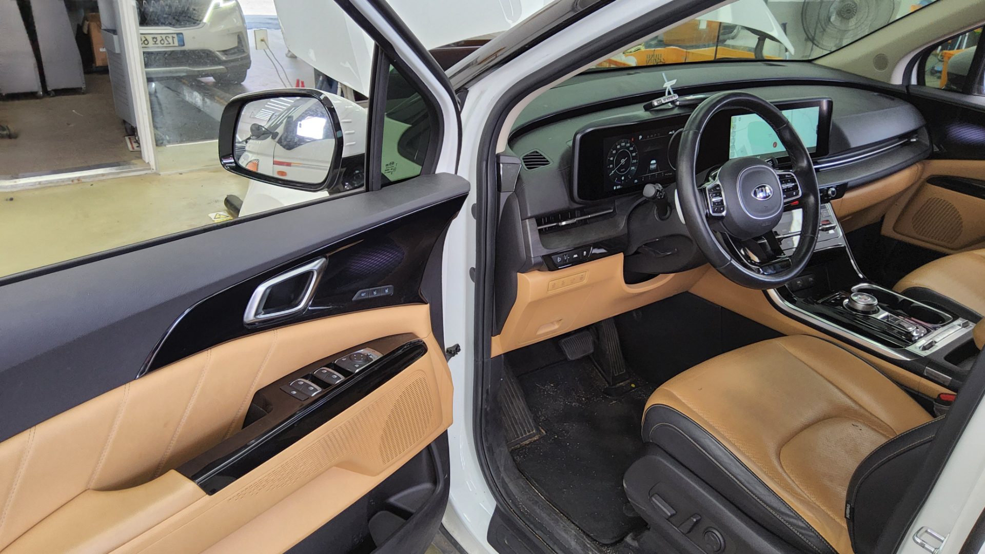 2021 - kia carnival