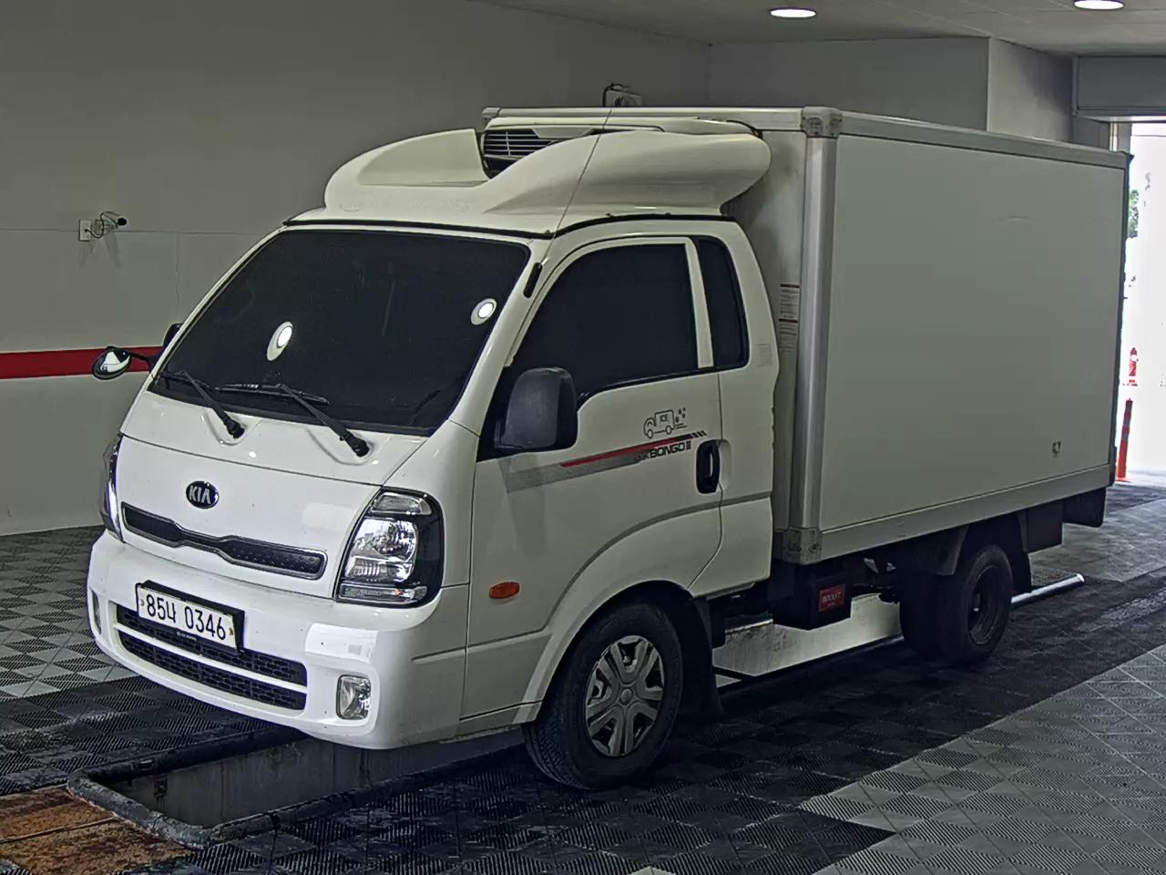 KIA BONGO III CARGO FREEZER BOX TRUCK STANDARD MODEL