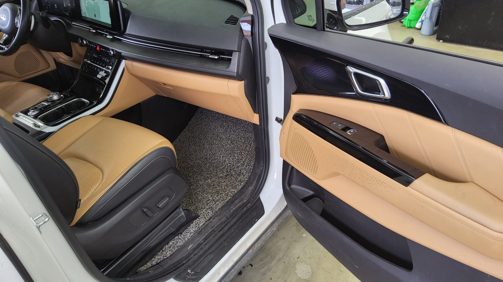 2021 - kia carnival