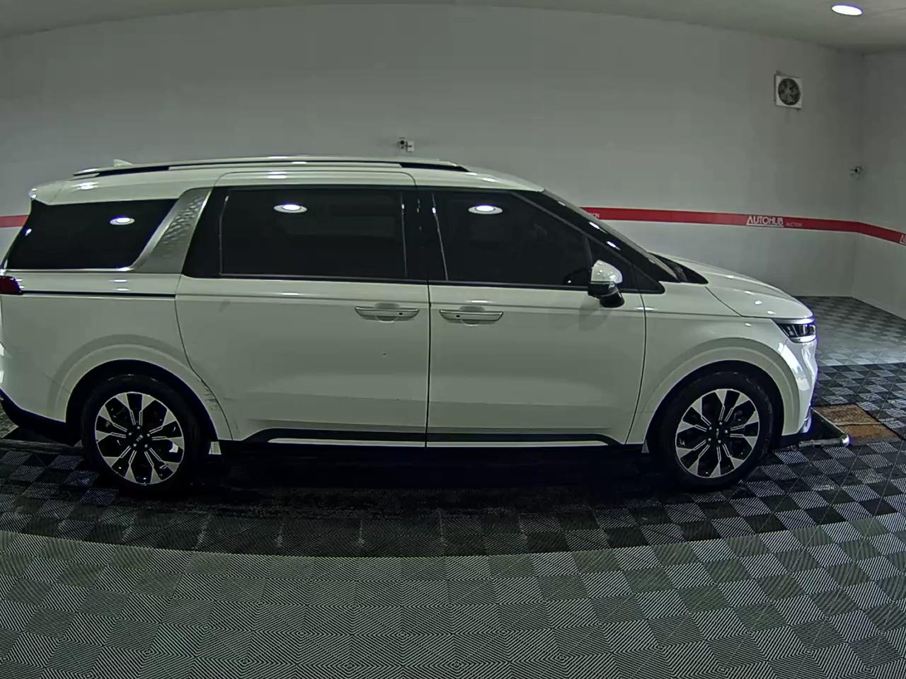 2021 - kia carnival