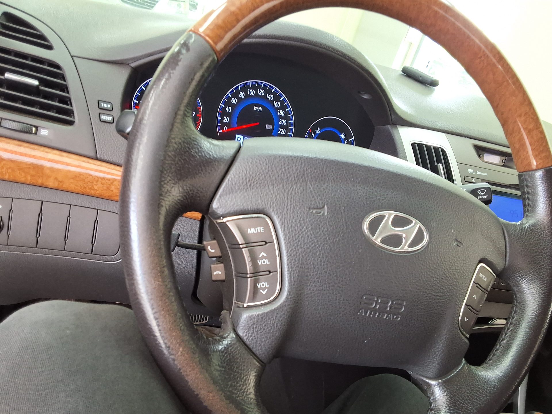 2010 - hyundai sonata