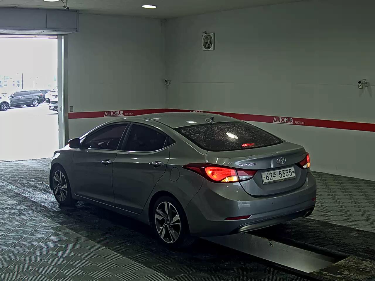 2015 - hyundai avante