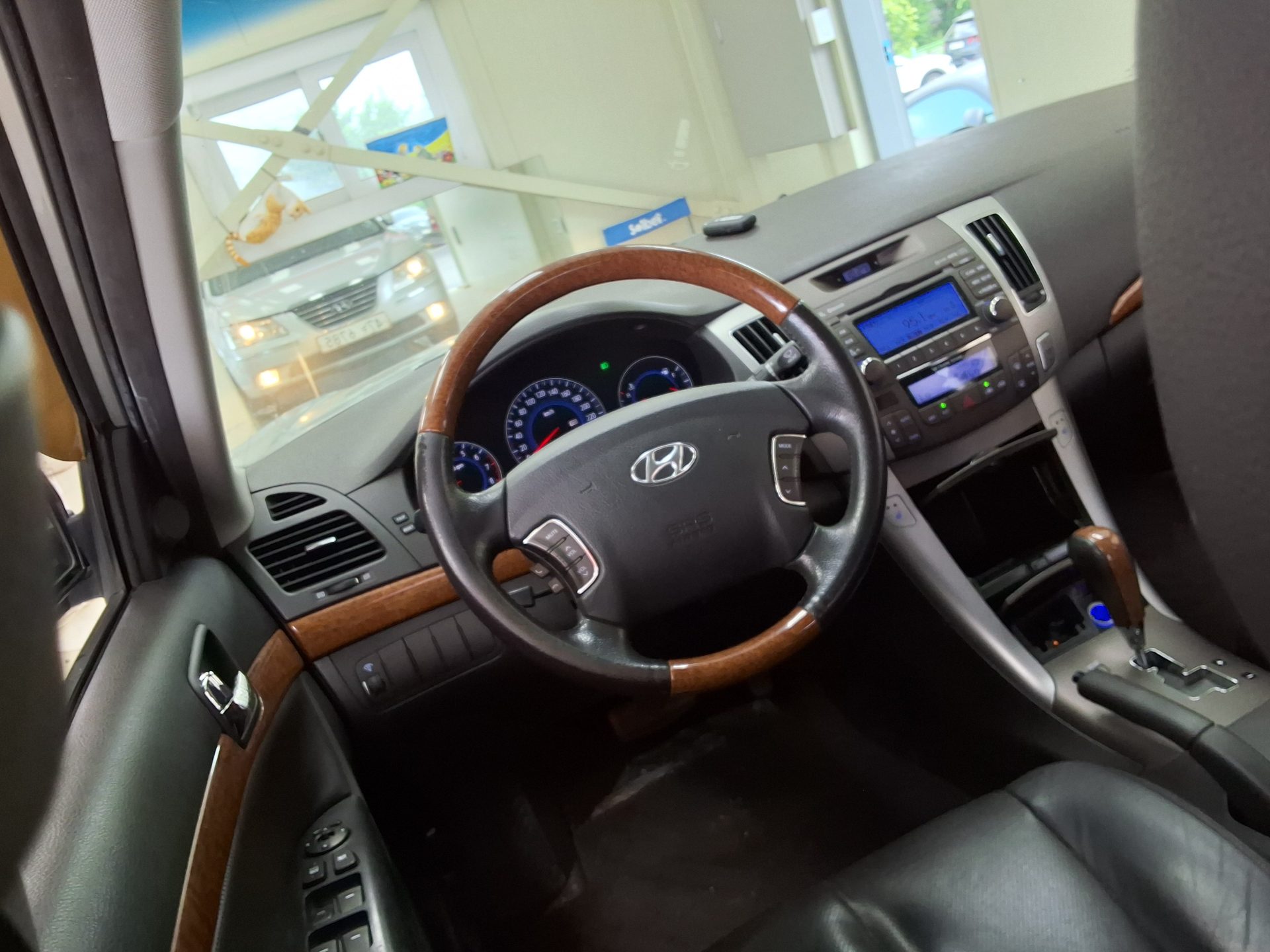 2010 - hyundai sonata