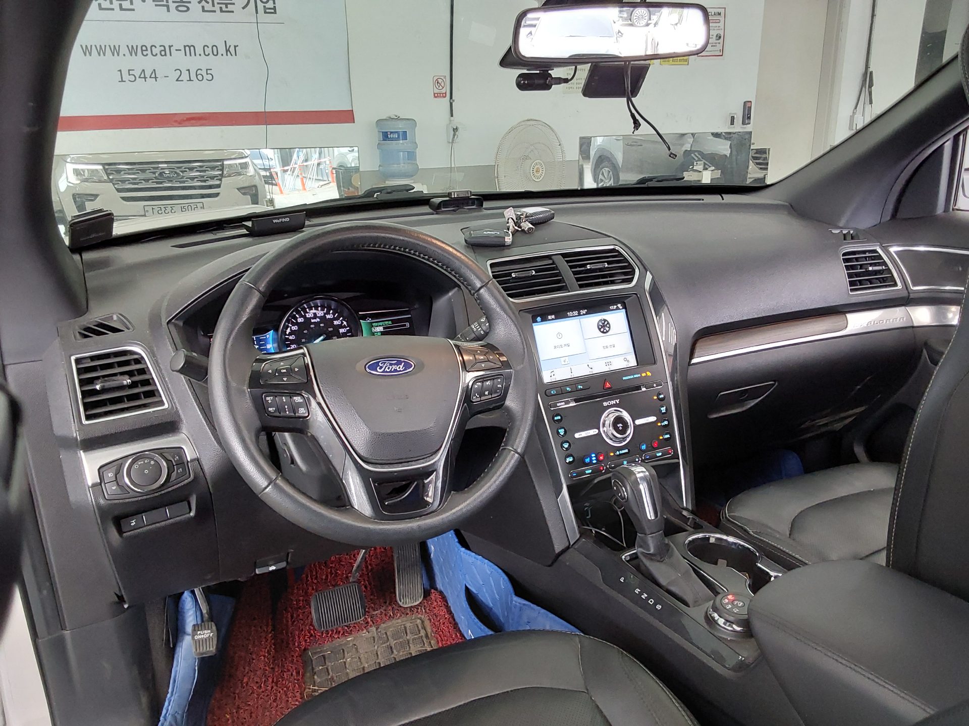 2018 - ford explorer
