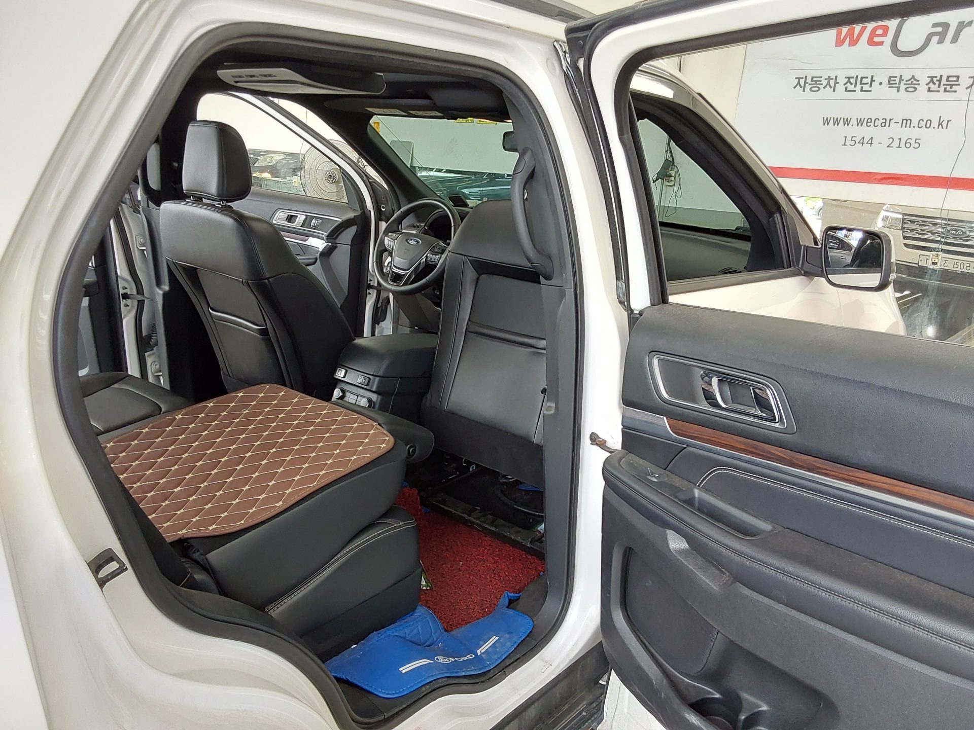 2018 - ford explorer