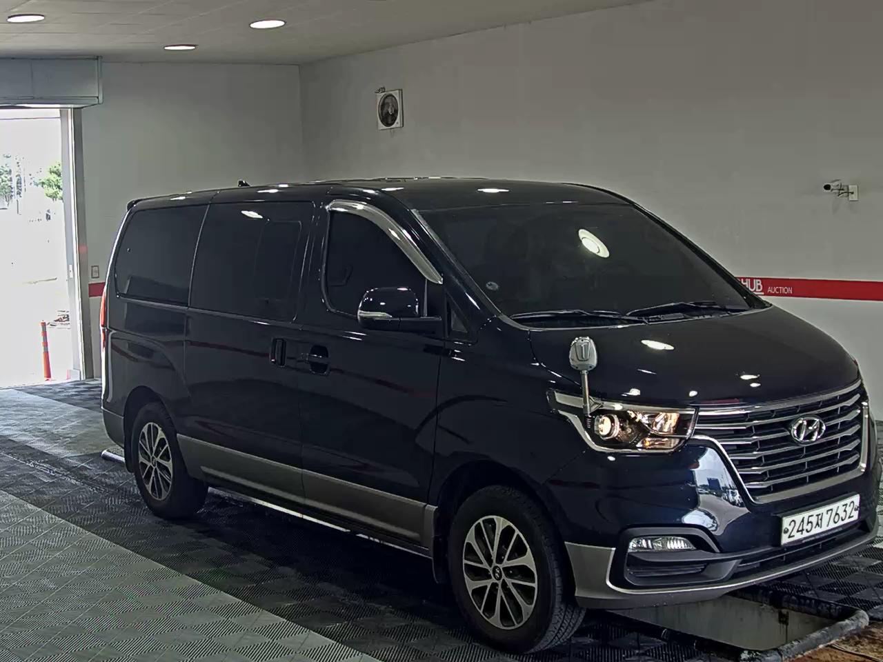 2020 - hyundai grand starex