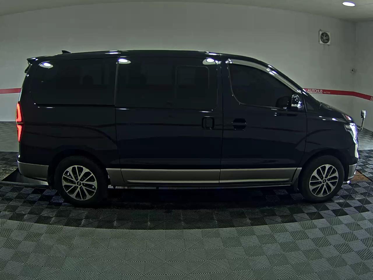 2020 - hyundai grand starex