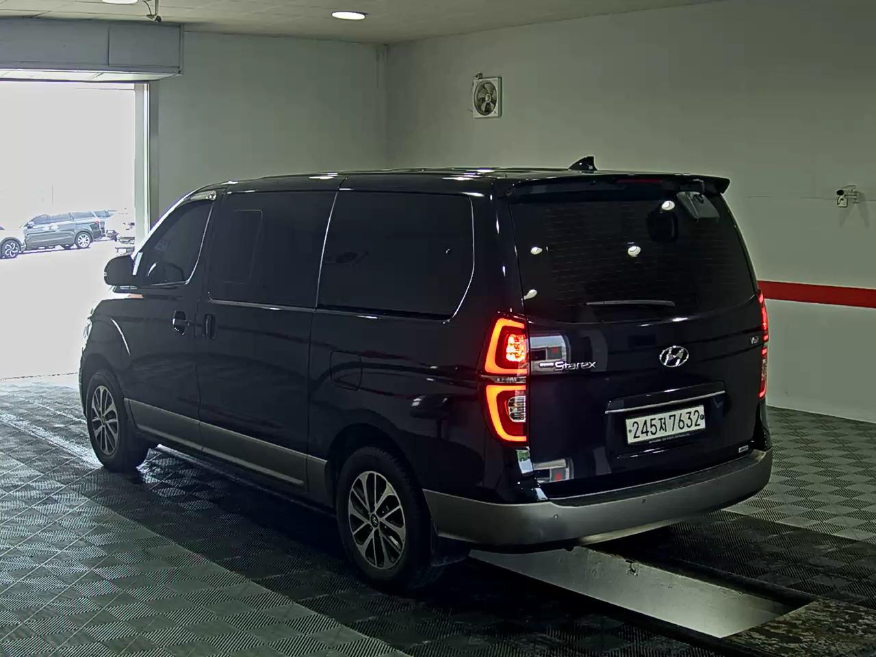 2020 - hyundai grand starex