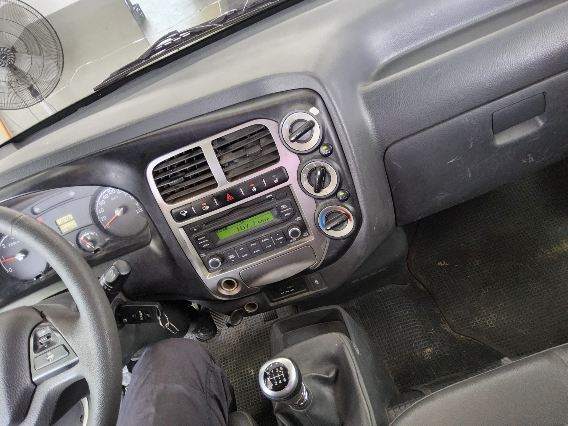 2016 - kia bongo