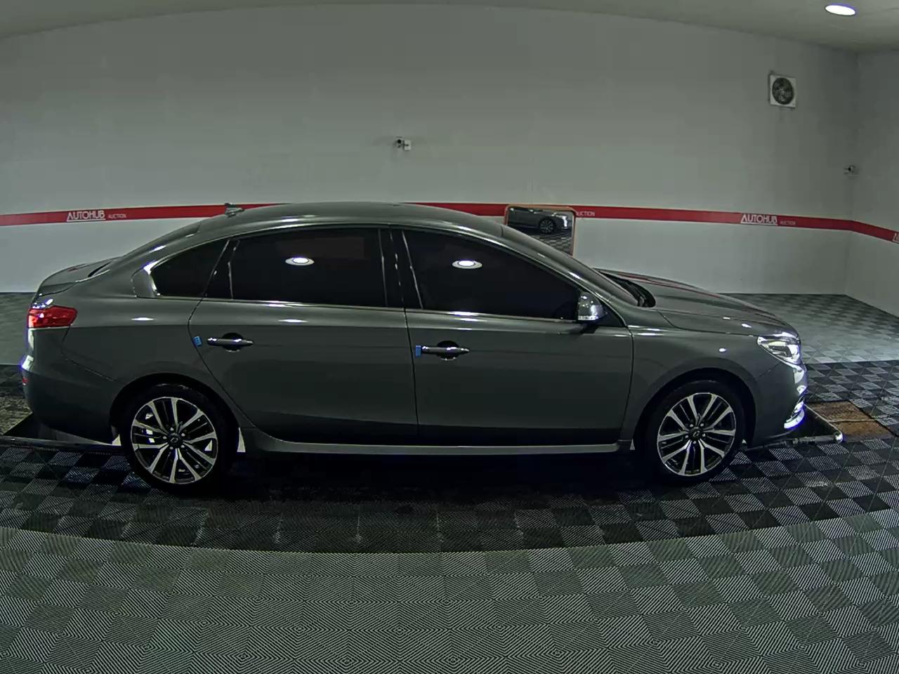 2019 - renault sm7