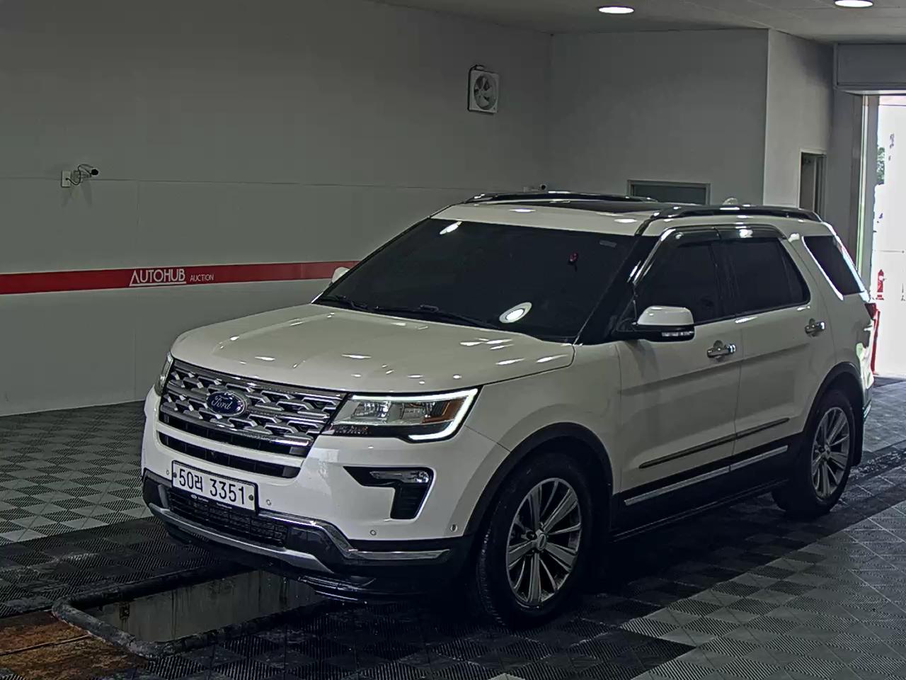 2018 - ford explorer