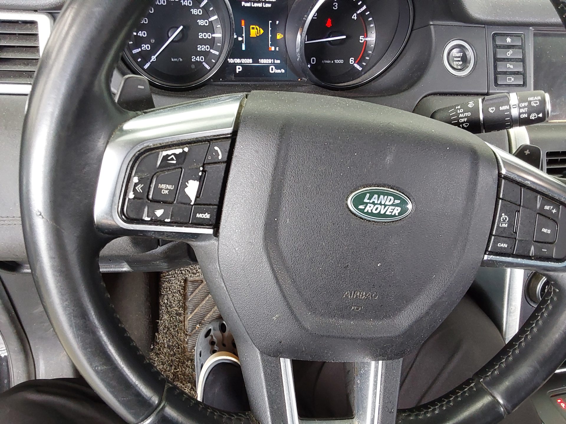 2015 - land rover discovery