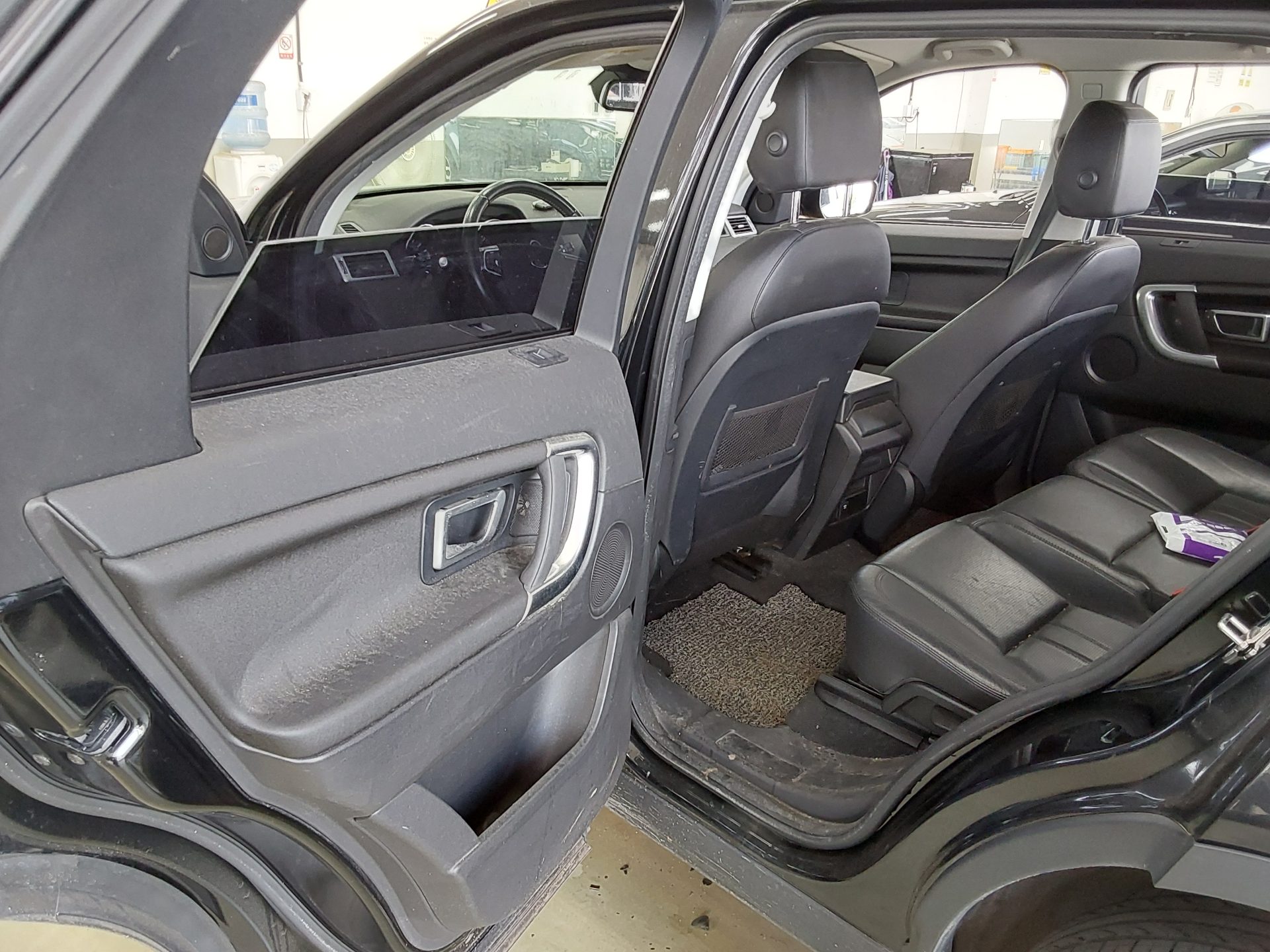 2015 - land rover discovery
