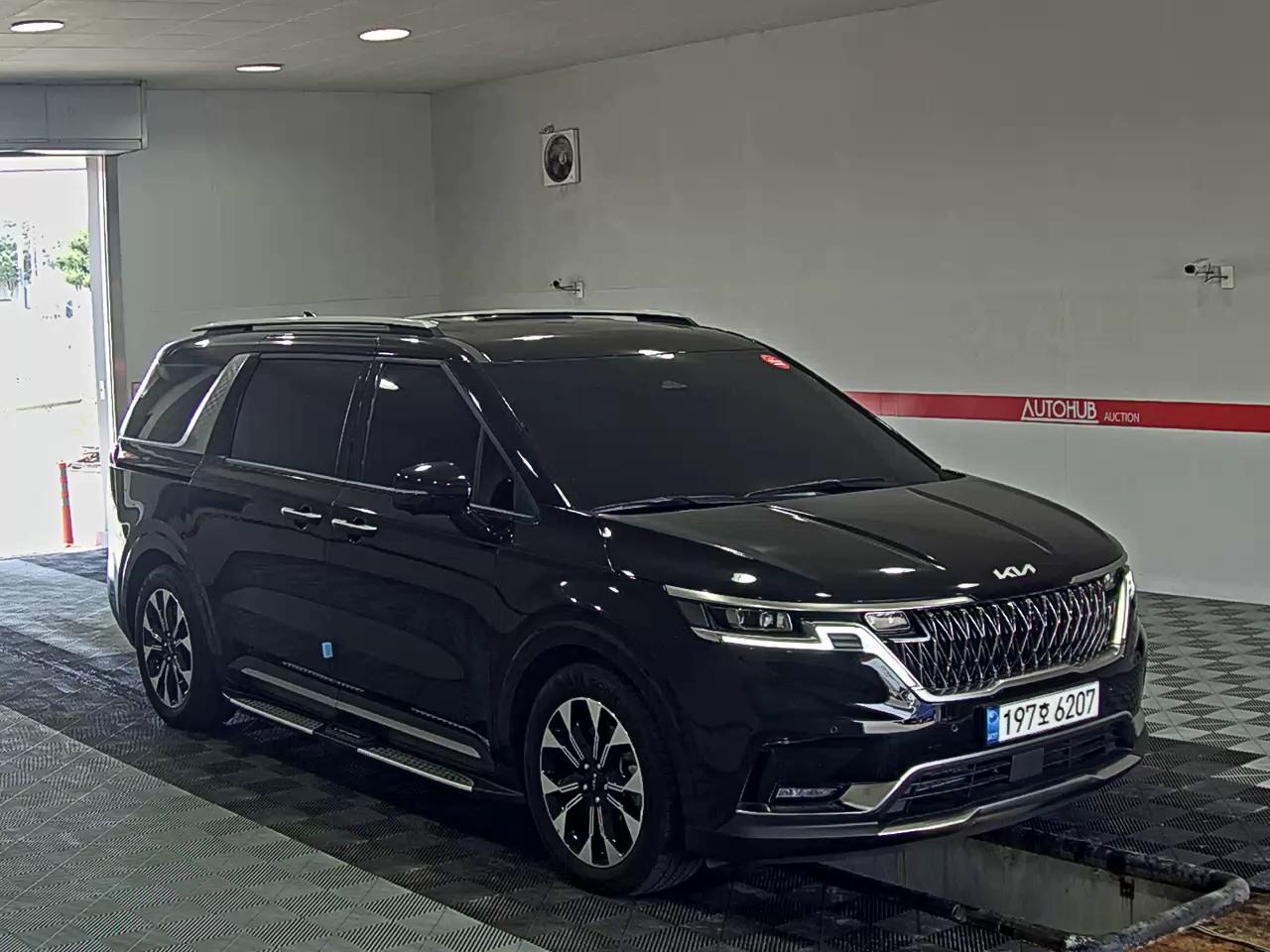 2022 - kia carnival