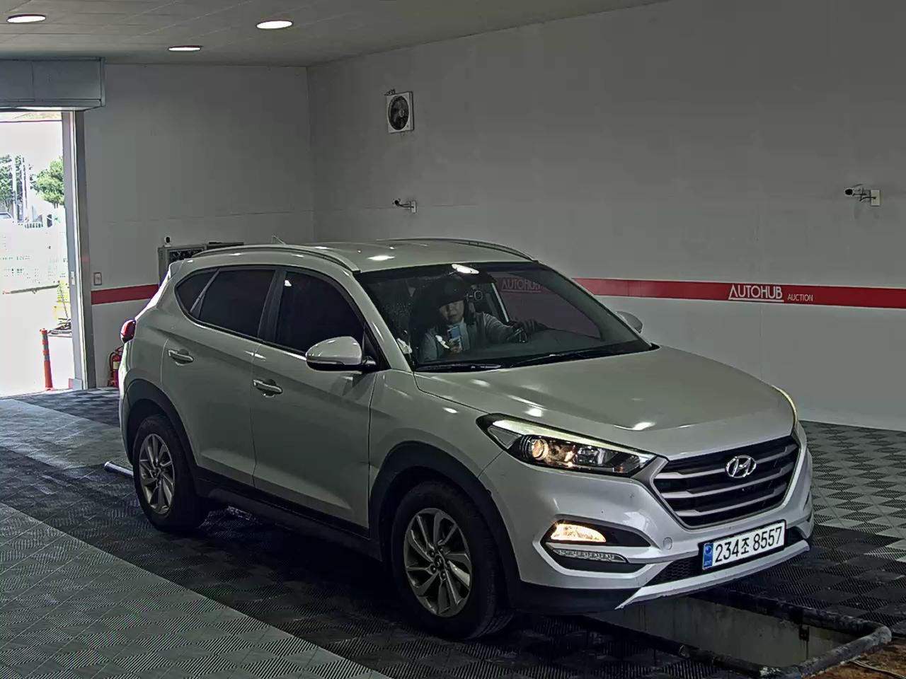 2016 - hyundai tucson