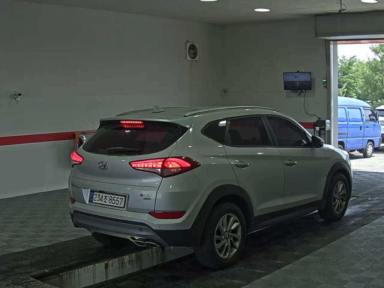 2016 - hyundai tucson