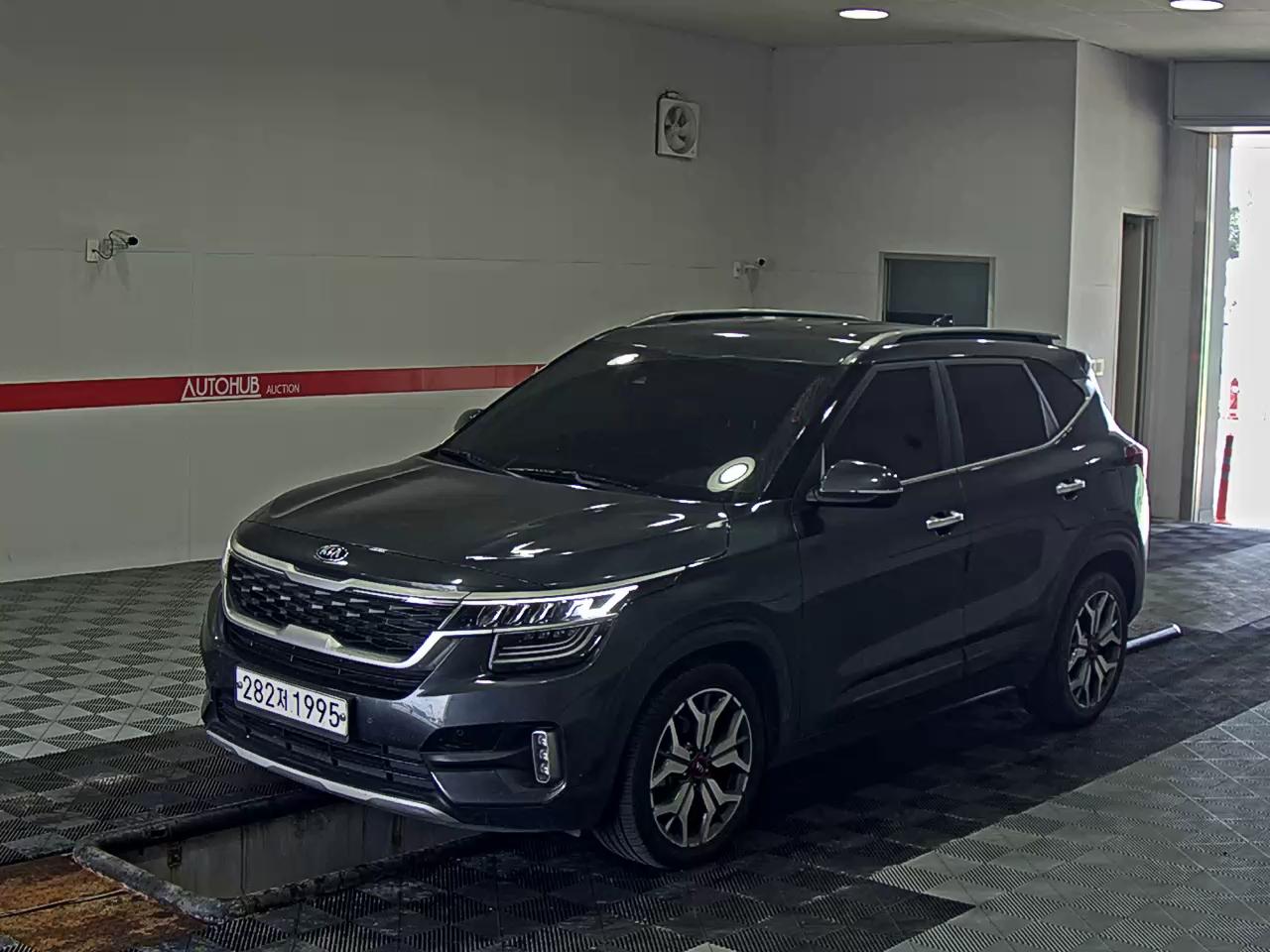 2020 - kia seltos
