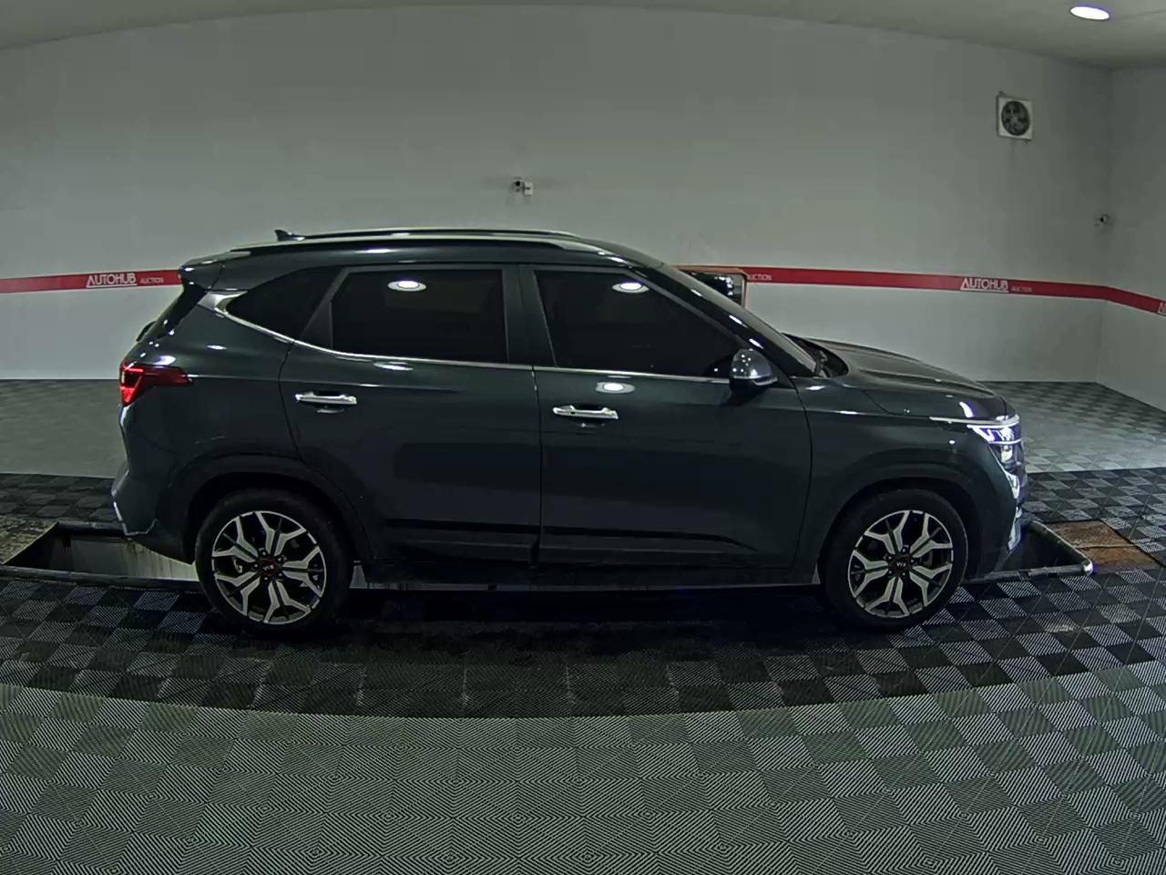 2020 - kia seltos