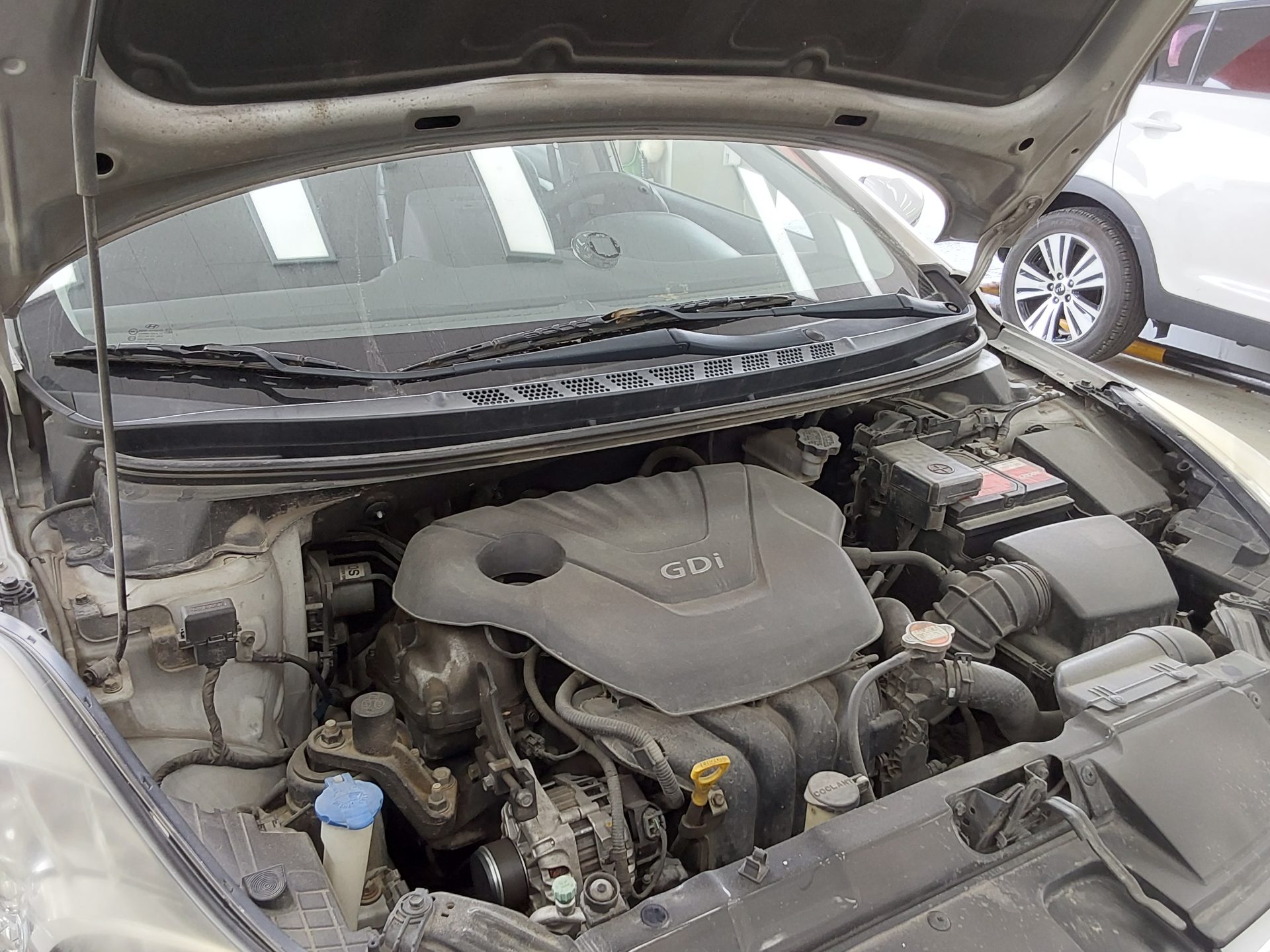 2011 - hyundai avante
