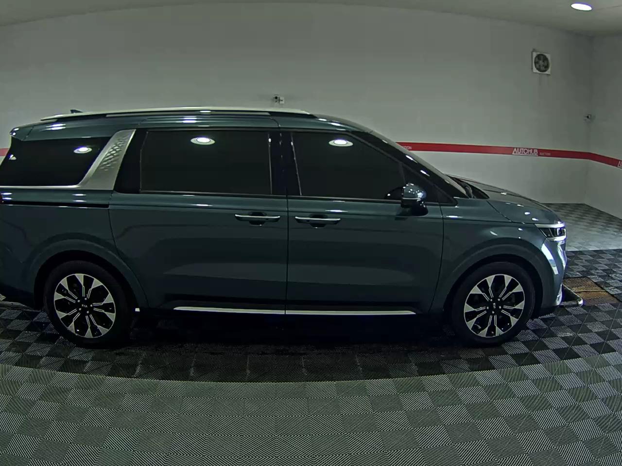 2021 - kia carnival