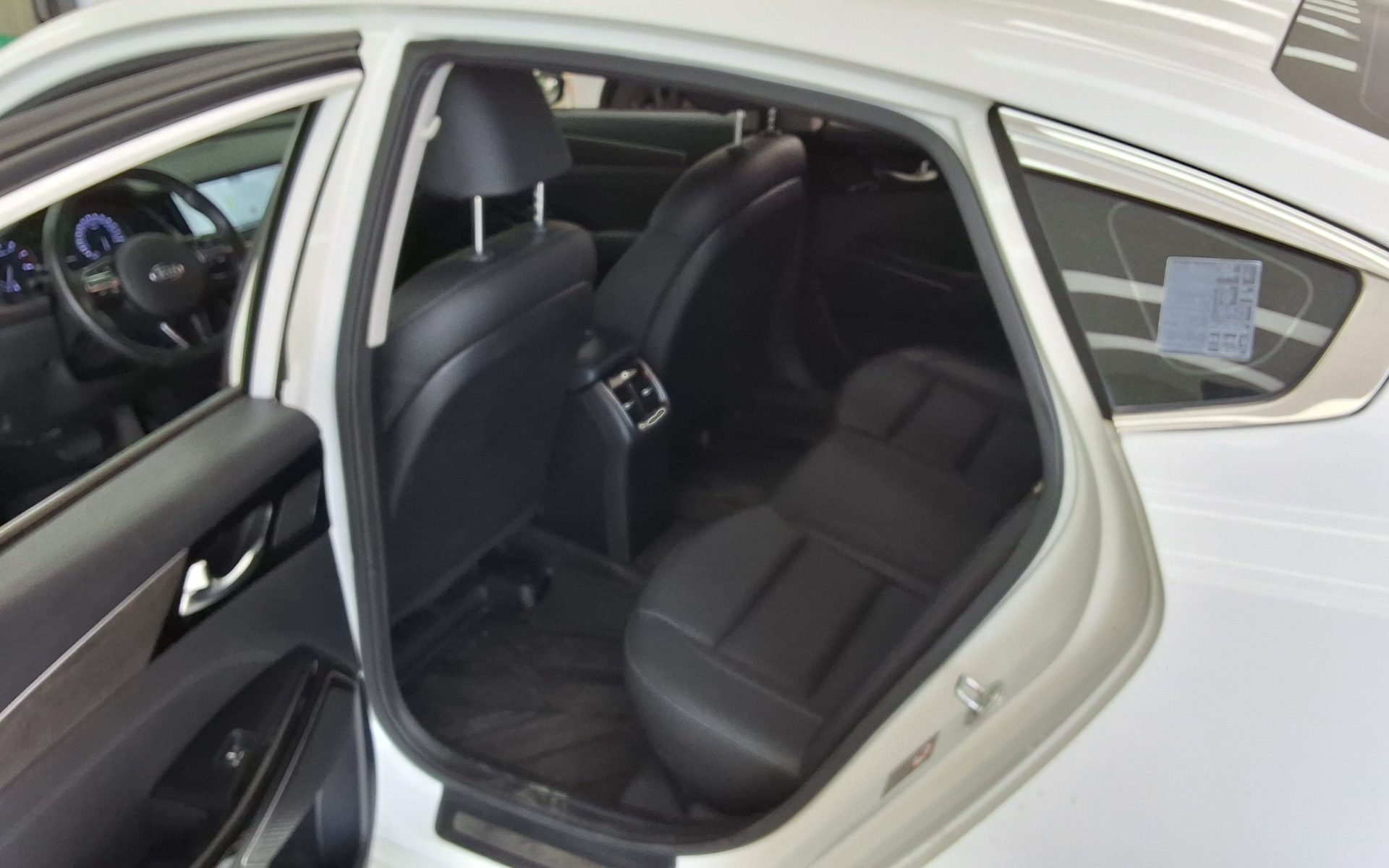 2020 - kia k7