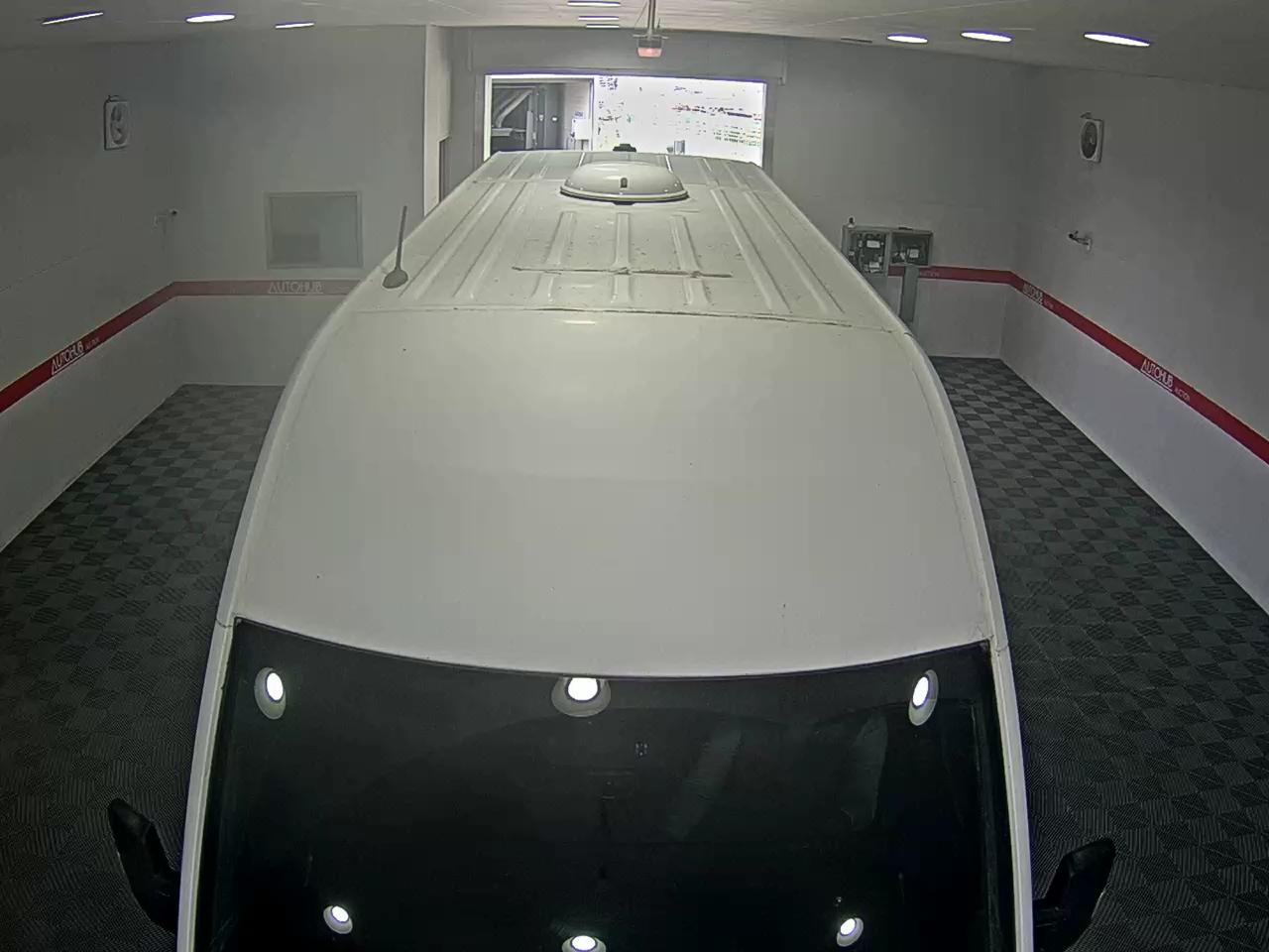 2017 - hyundai solati