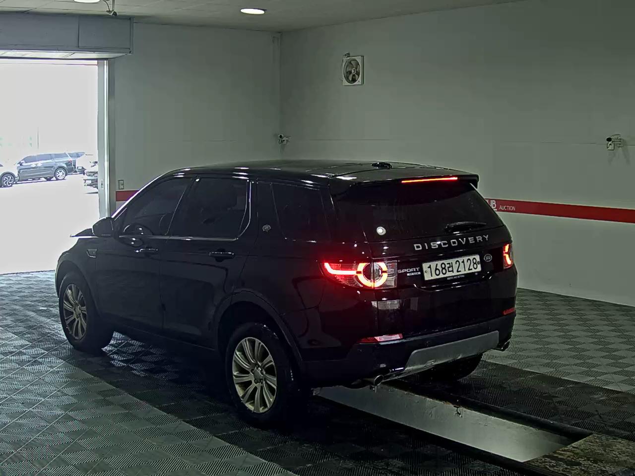 2015 - land rover discovery