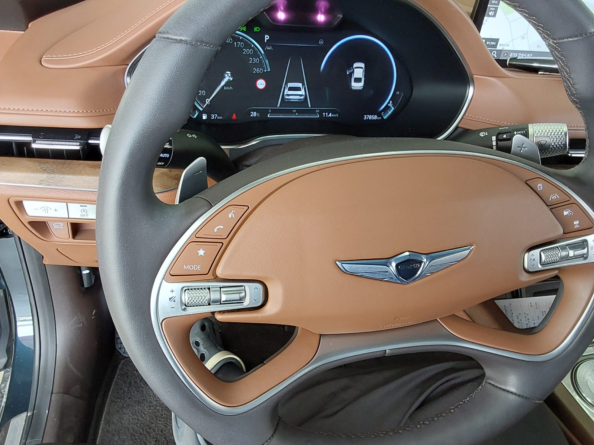 2022 - genesis g80