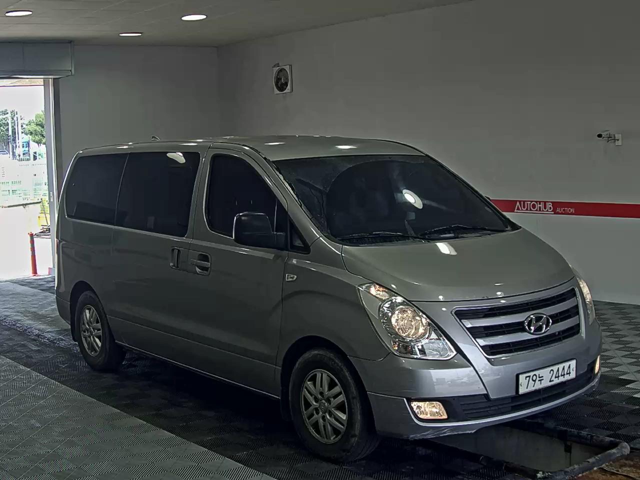 2017 - hyundai grand starex