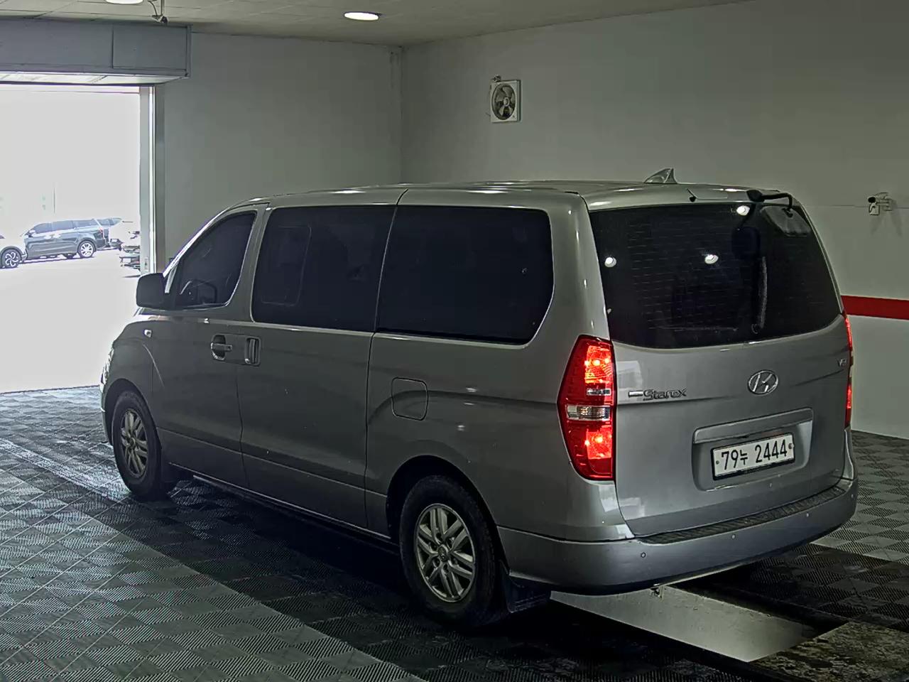 2017 - hyundai grand starex