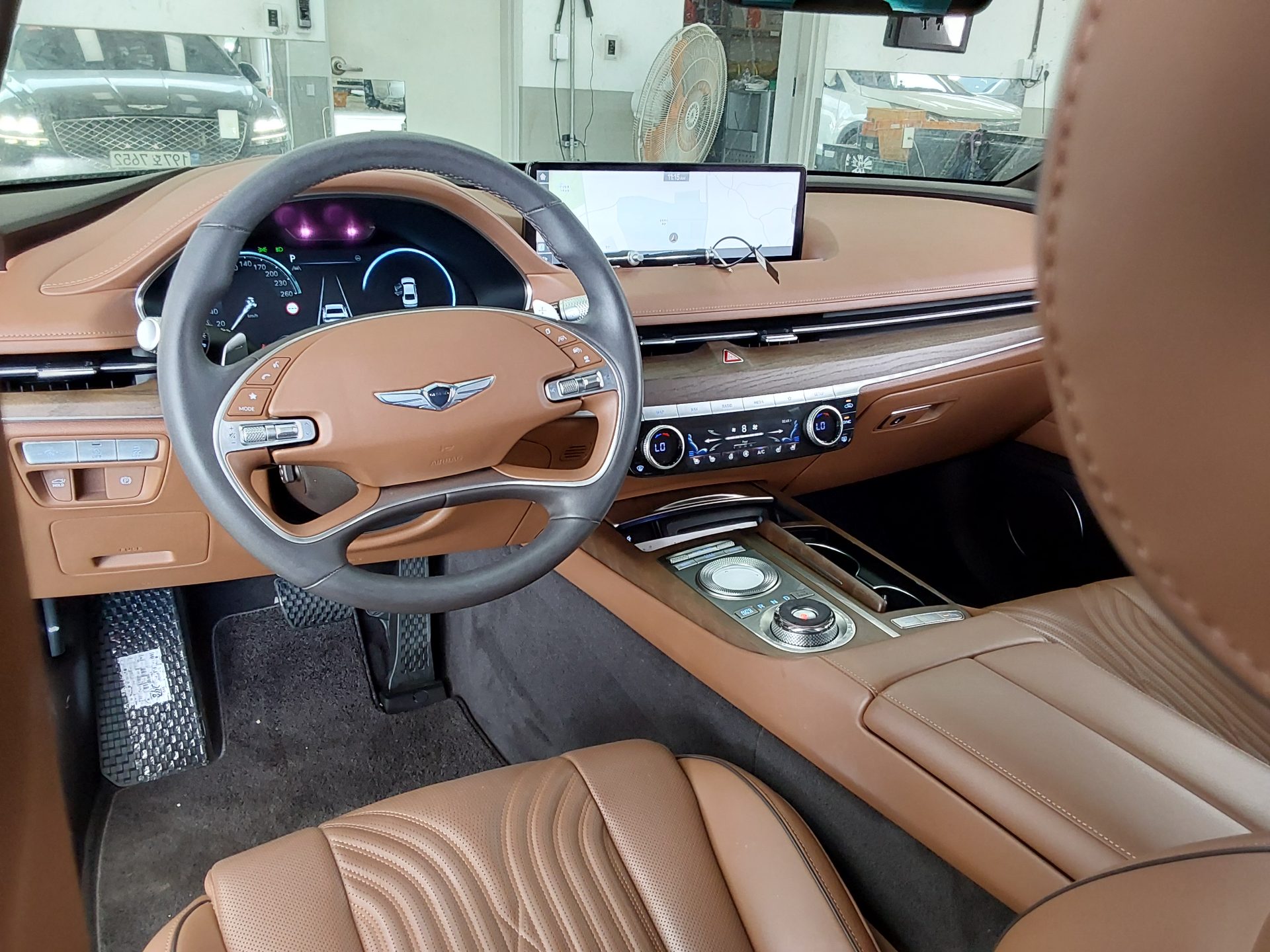 2022 - genesis g80