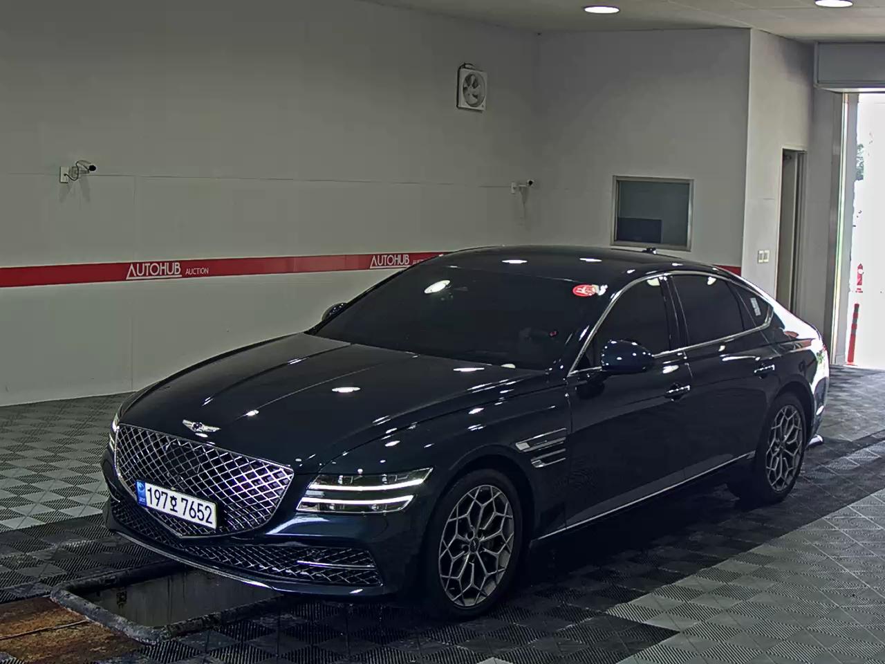 2022 - genesis g80