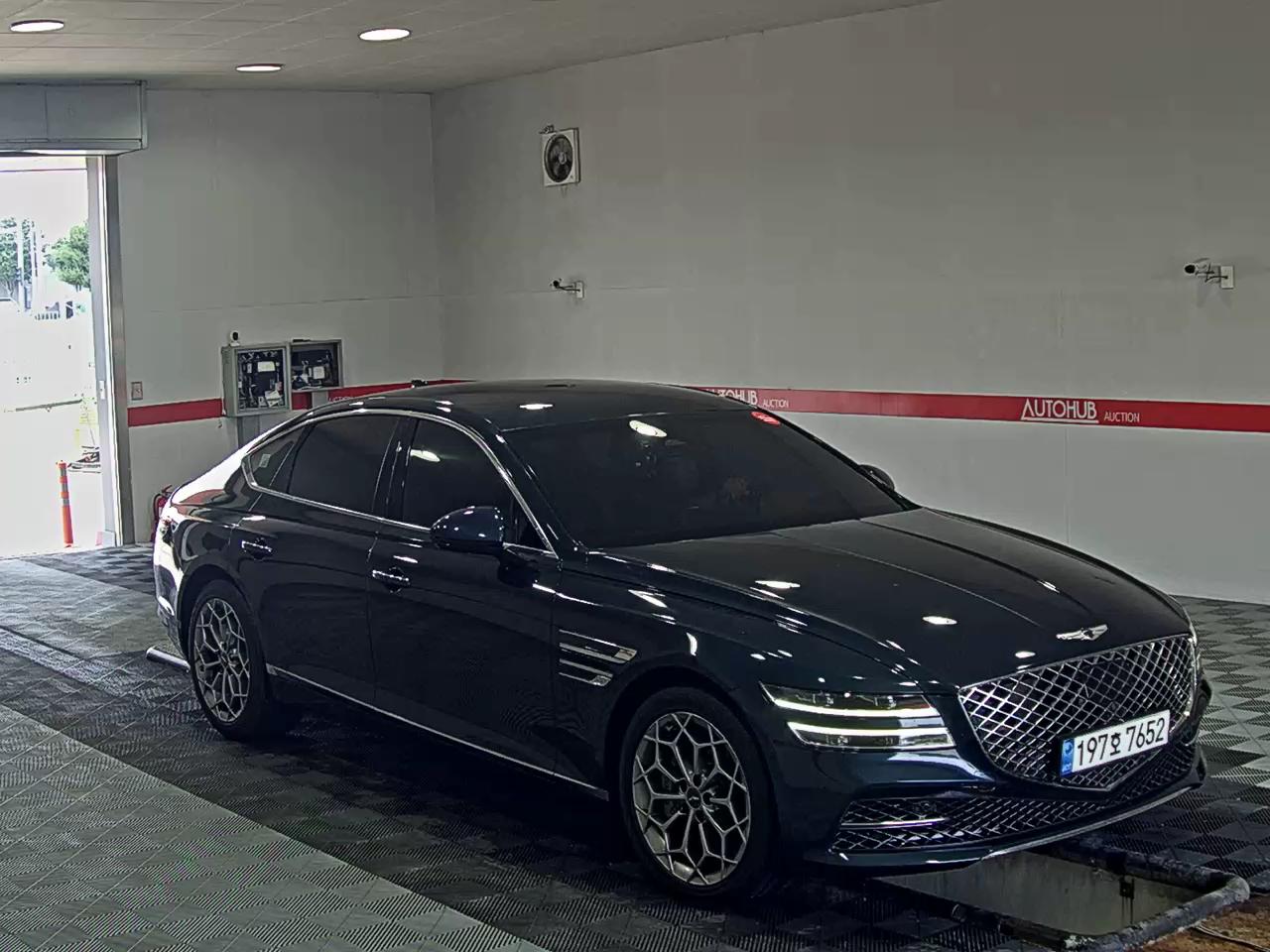 2022 - genesis g80