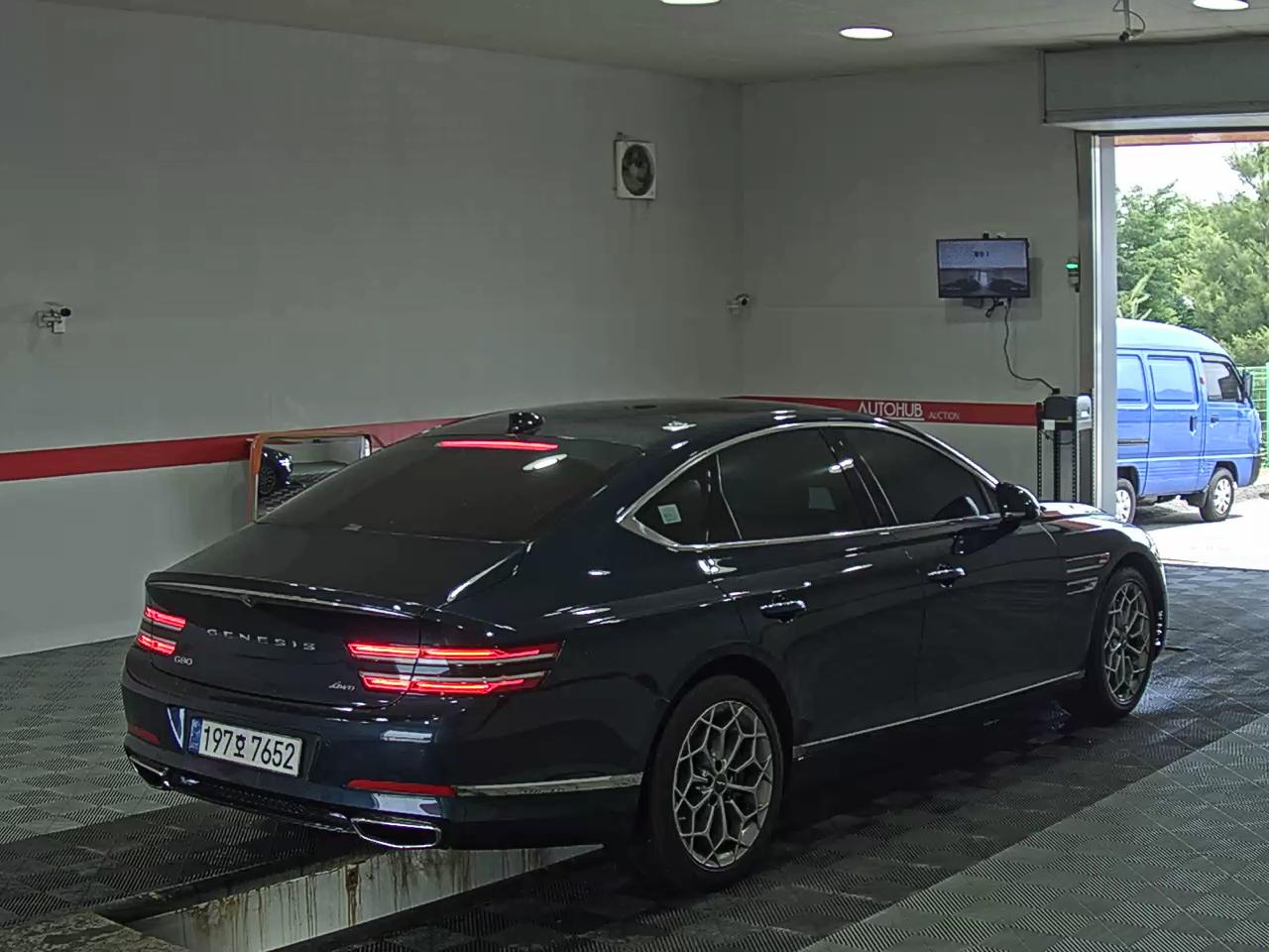 2022 - genesis g80