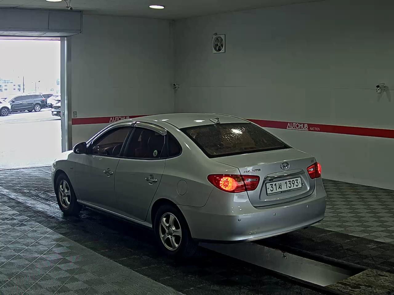 2010 - hyundai avante