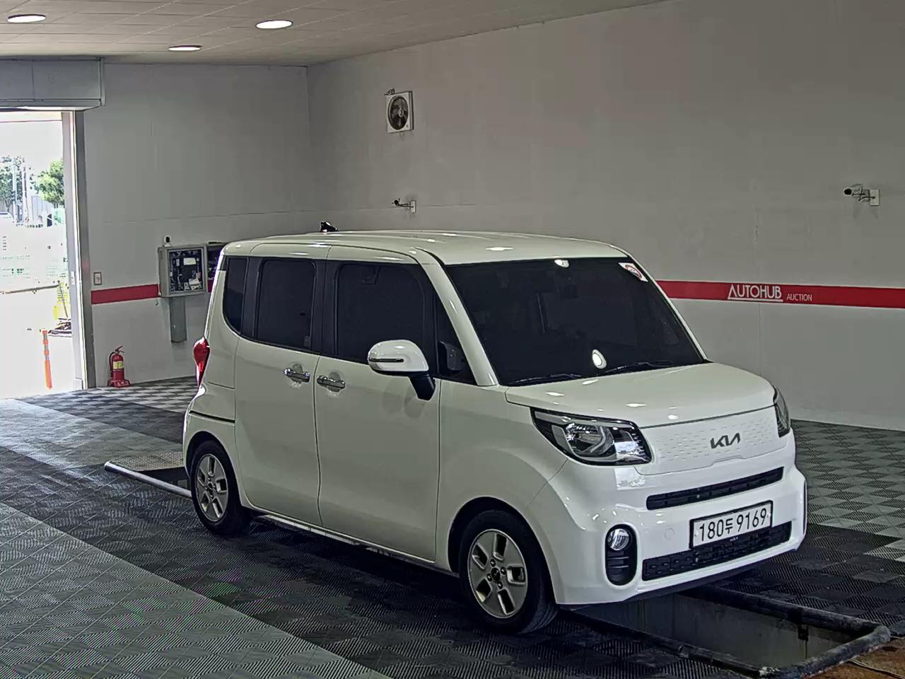 2022 - kia ray