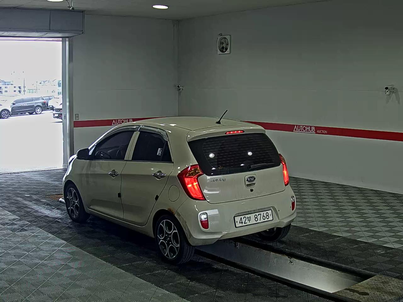 2012 - kia morning