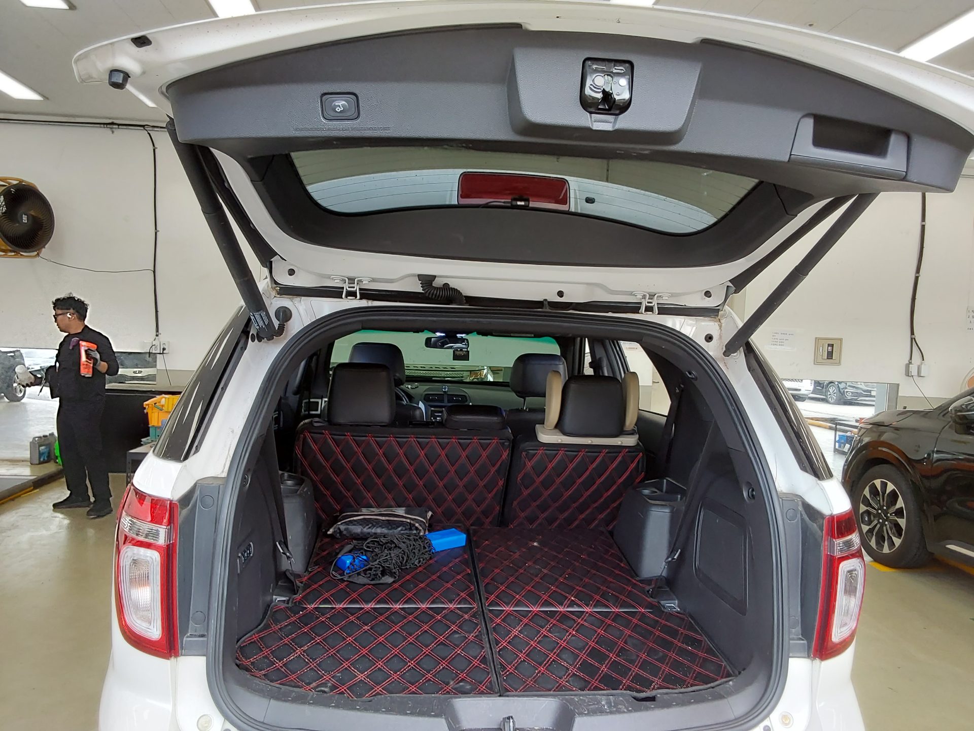 2014 - ford explorer