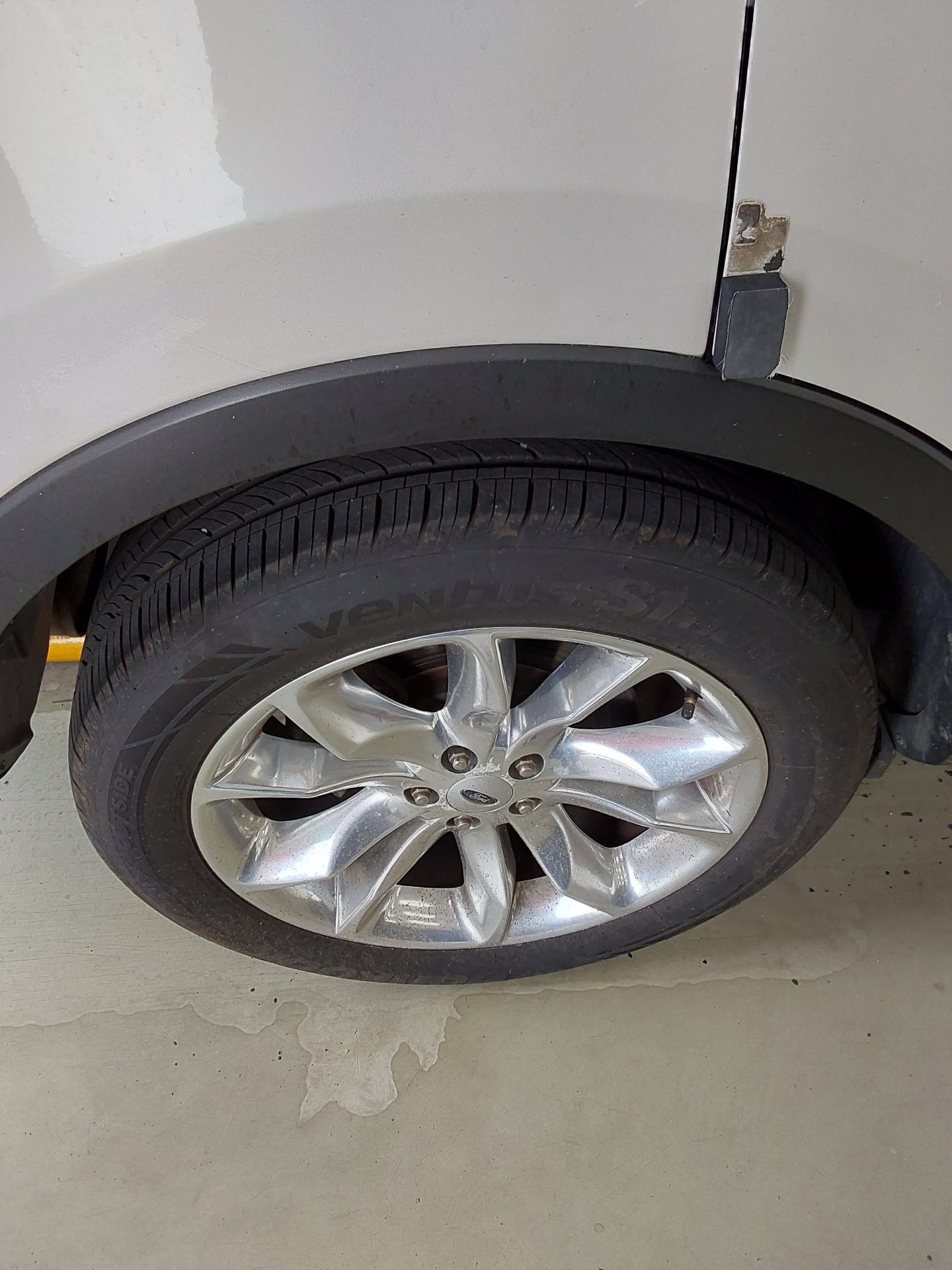 2014 - ford explorer