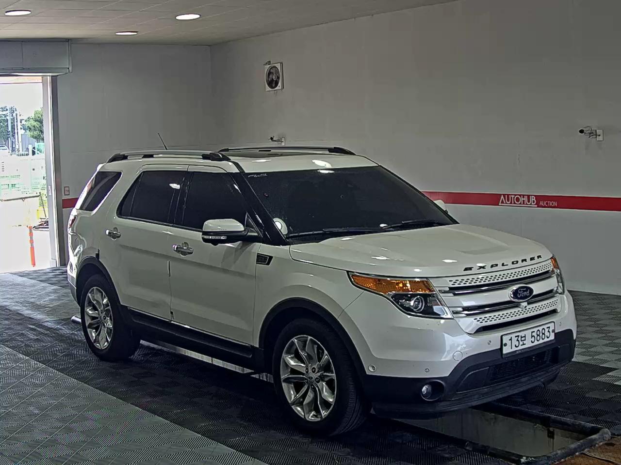 2014 - ford explorer