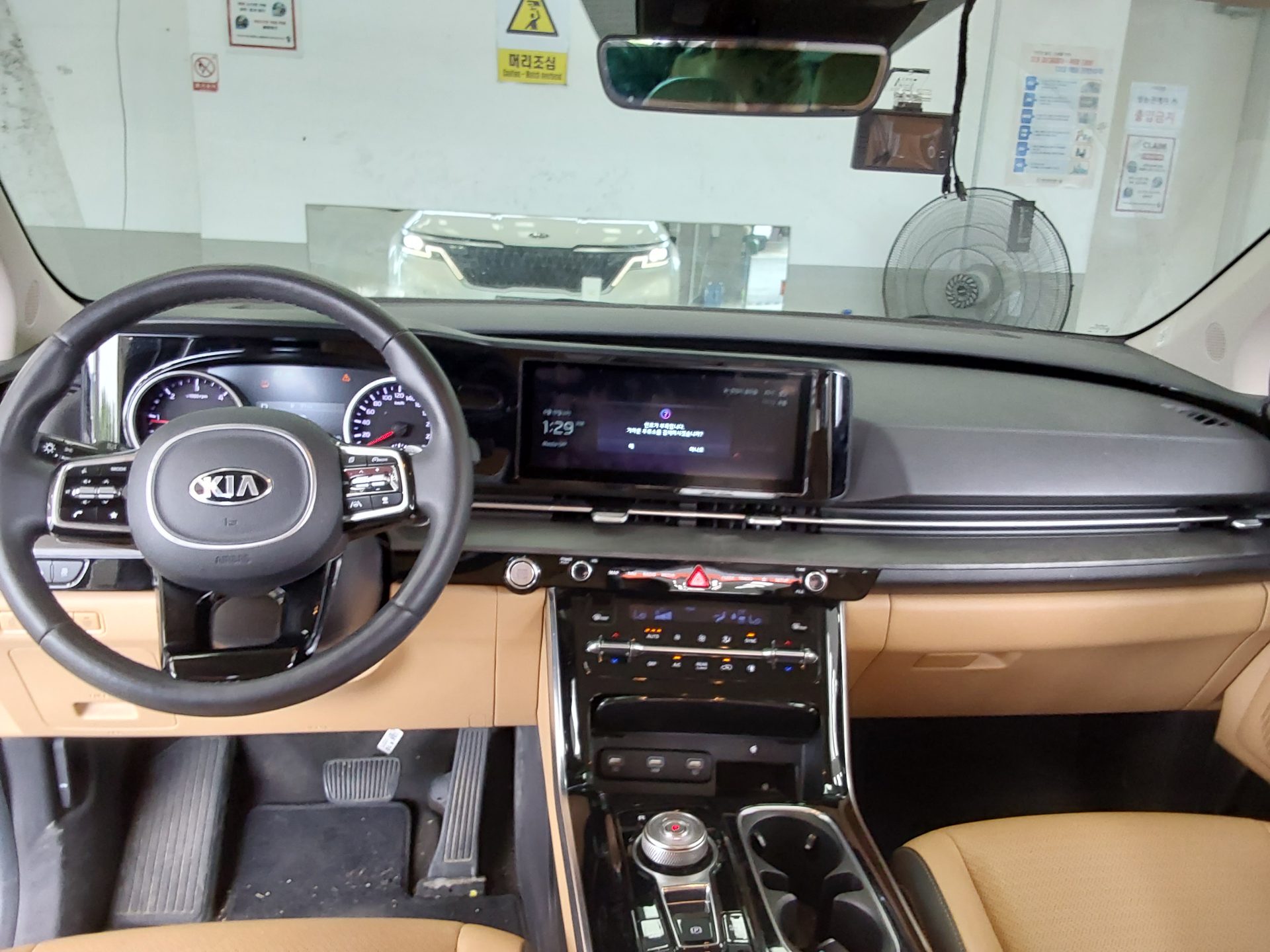 2021 - kia carnival