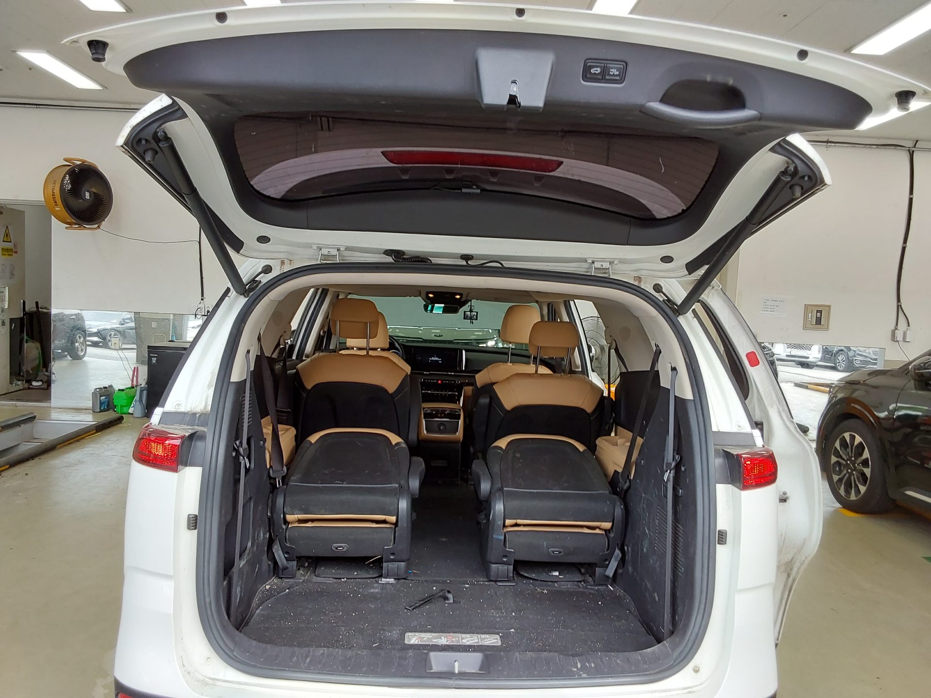 2021 - kia carnival
